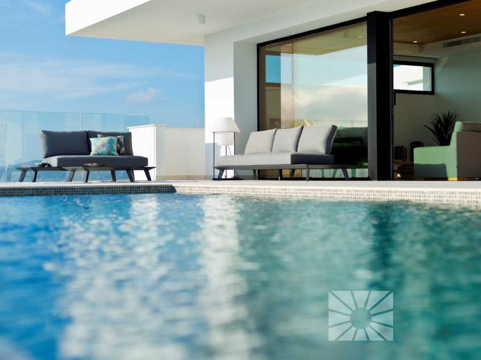 <h1>Villa del Mar chalet de lujo moderno en venta en Residencial Jazmines Cumbre del Sol</h1>